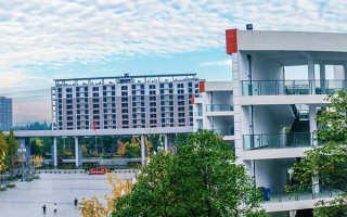 四川商务职业学校在什么地方，四川商务职业学院在哪?